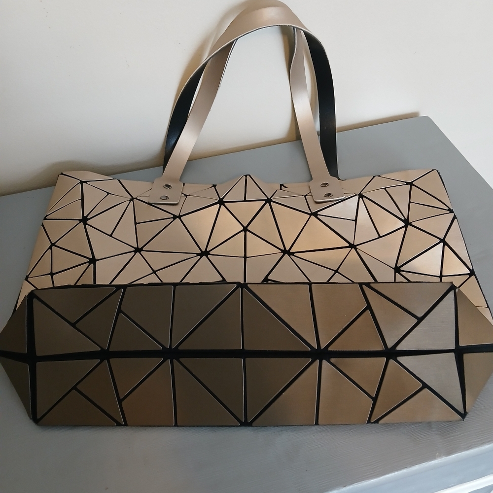 P. Luca Handbag White Gold Vinyl Black Trim Geometric Design Tote Bag Purse - Picture 7 of 17